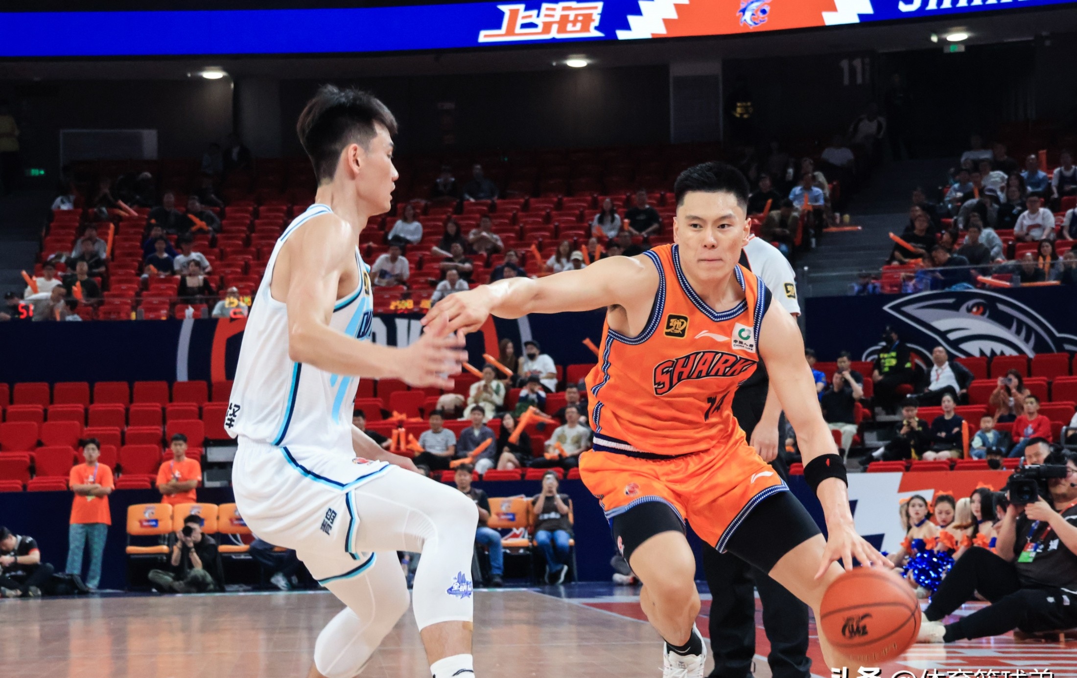 开云-法国杯赛前走向成谜，浙江稠州篮板制胜，气氛紧张，更衣室氛围转暖-开云