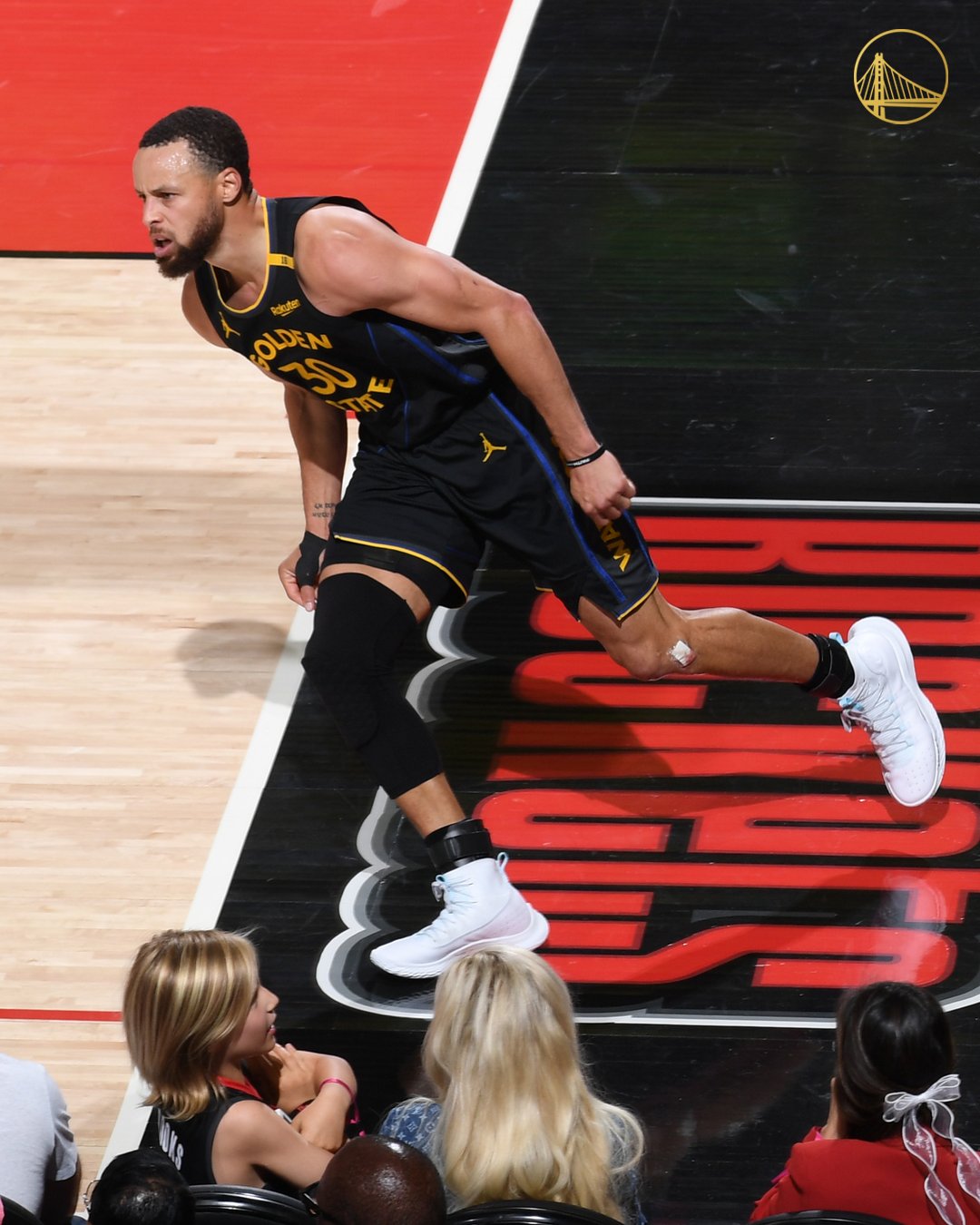 开云-俄克拉荷马雷霆绝杀压哨备战NBA季后赛新奥尔良鹈鹕围绕欧冠豪取连胜，这操作让人直呼：尤文图斯伤情更新备战德国杯的简单介绍-开云